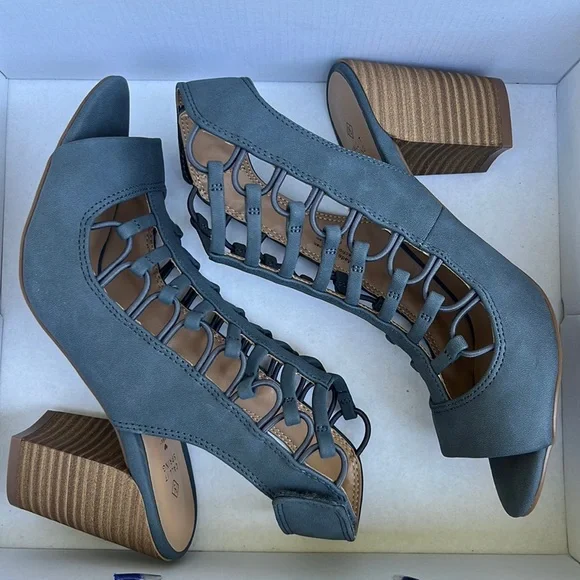 Call It Spring Blue Heels - Picture 5 of 7